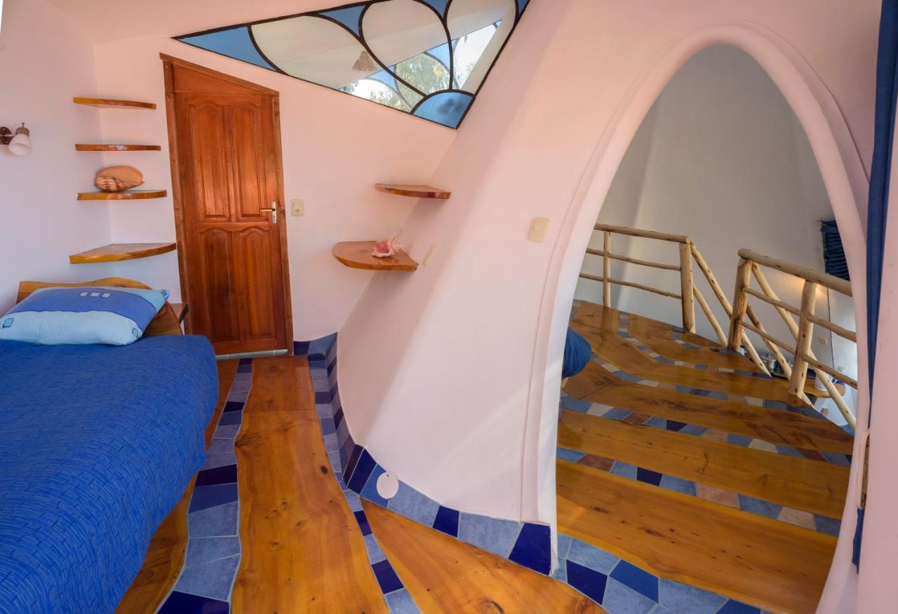 Hostal Las Olas Копакабана Экстерьер фото