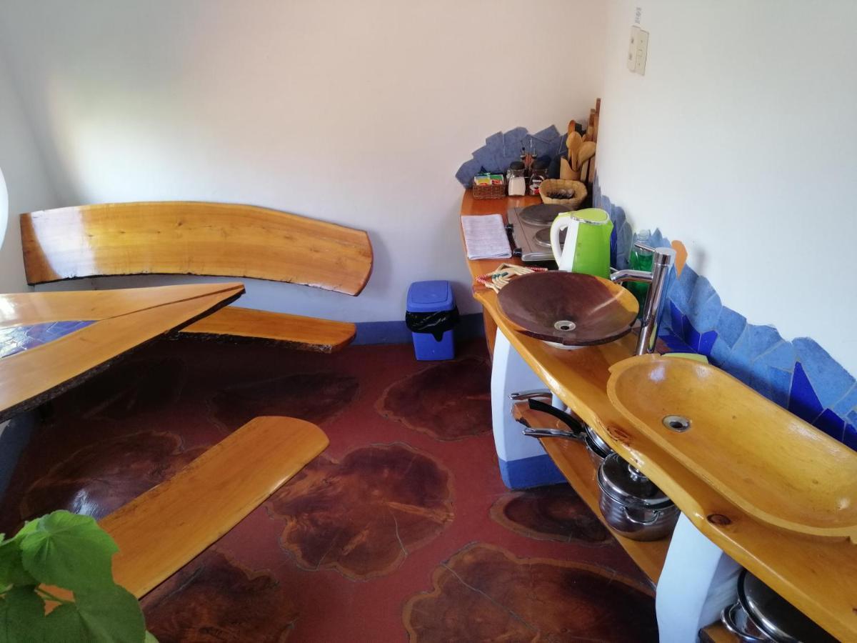 Hostal Las Olas Копакабана Экстерьер фото